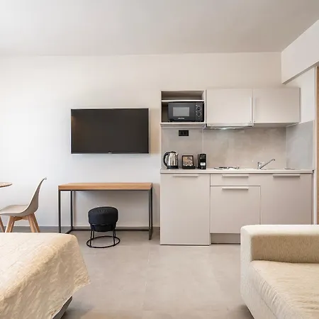 Hotel Time To Smile Saline