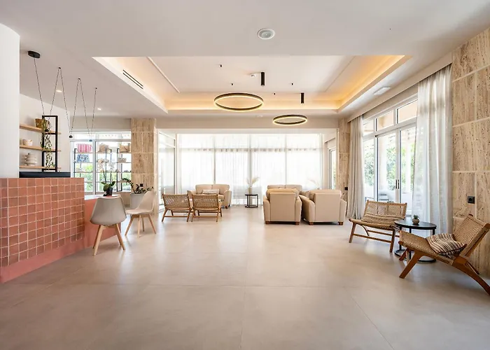 فندق Time To Smile Saline