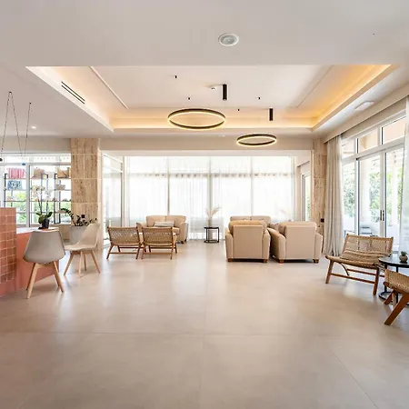 Hotel Time To Smile Saline